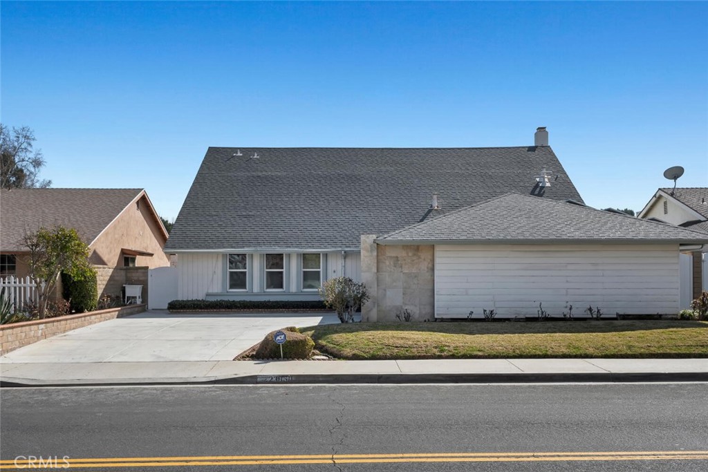 Valencia Glen (VLGL) - Residential Lease