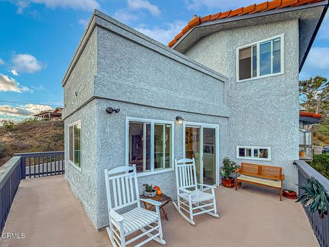 Tiny photo for 542 San Clemente Way, Camarillo, CA 93010 (MLS # V1-33516)