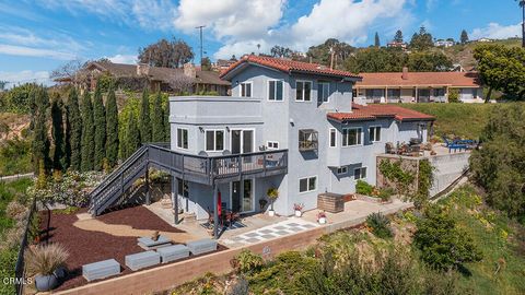 Tiny photo for 542 San Clemente Way, Camarillo, CA 93010 (MLS # V1-33516)