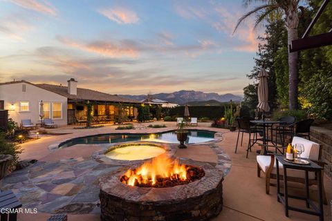 Photo of 1067 Via Carillo, Newbury Park, CA 91320 (MLS # 226000679)