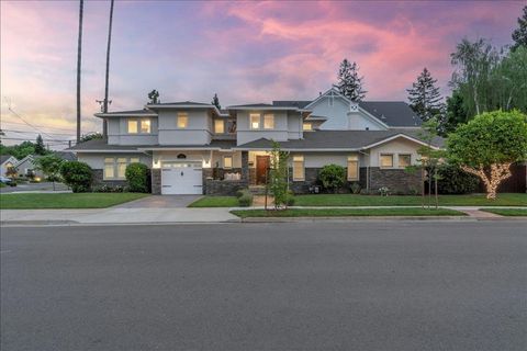 Photo of 1130 Nevada Avenue, San Jose, CA 95125 (MLS # ML82041352)