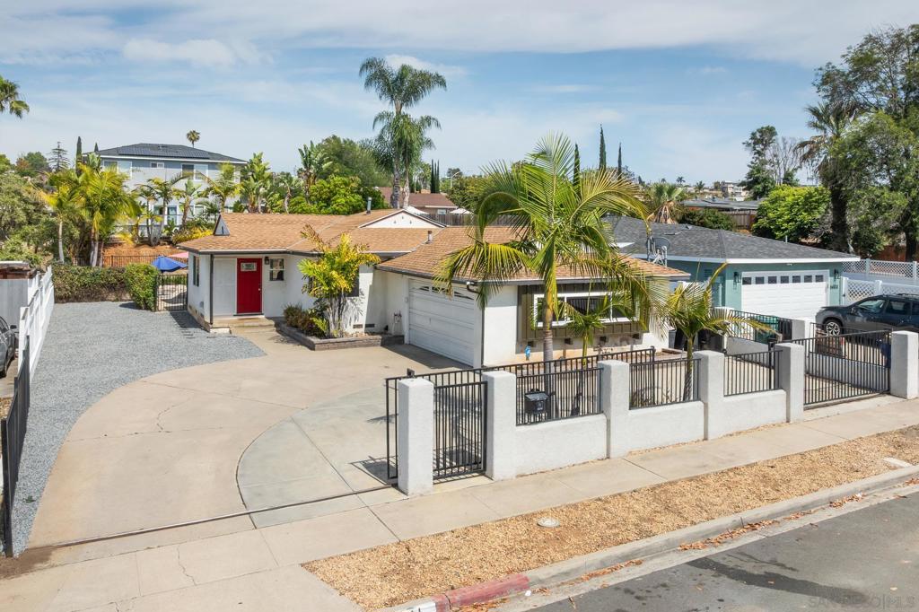 6611 Crawford
