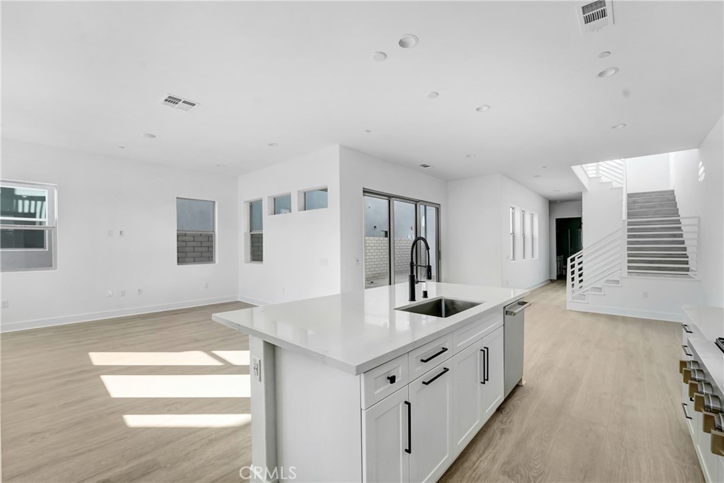 27346 Creekwood Lane