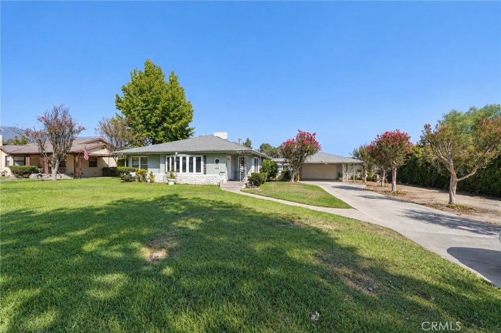 2989 Ladera Road