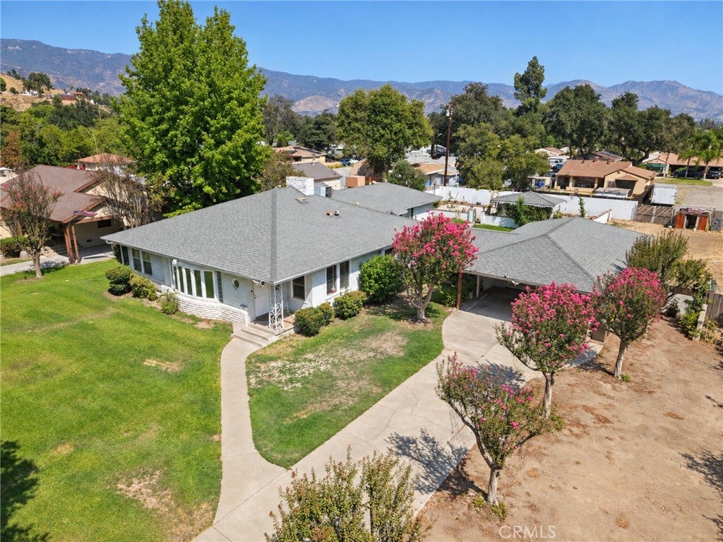 2989 Ladera Road