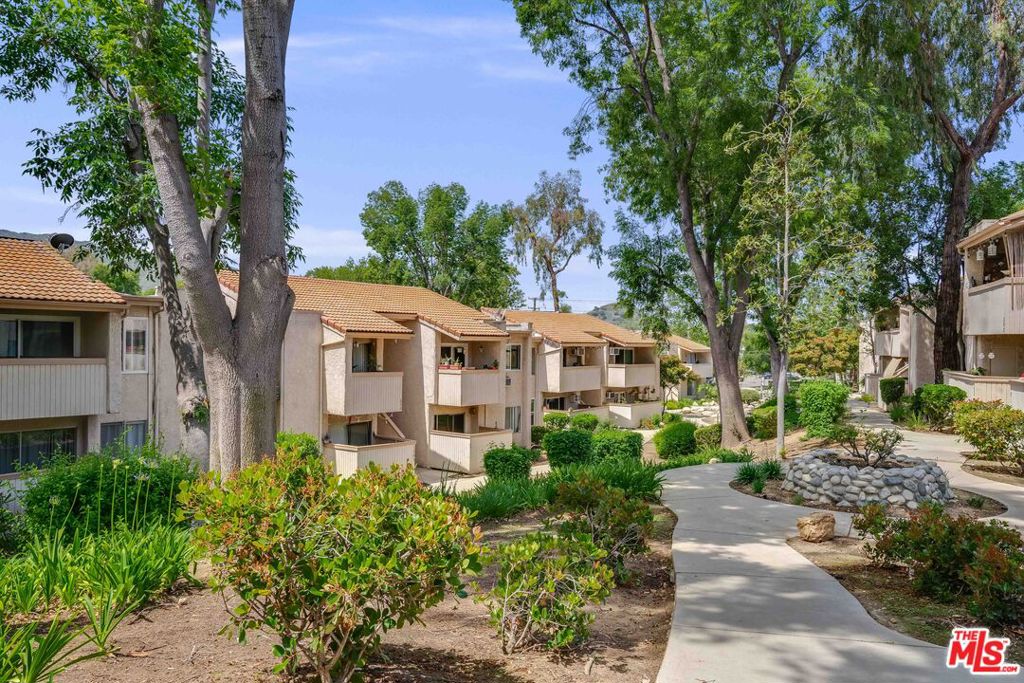 5800 Kanan Road 280