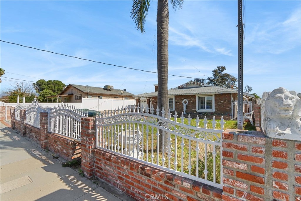 9257 Palmetto