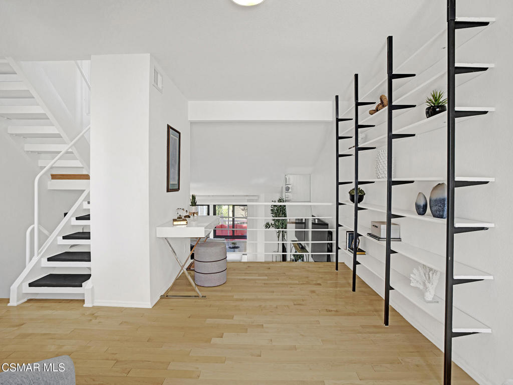 Westlake Bay-728 - 728 - Residential