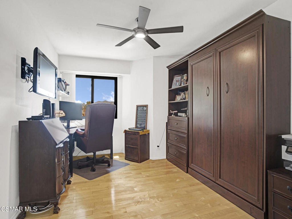 Westlake Bay-728 - 728 - Residential