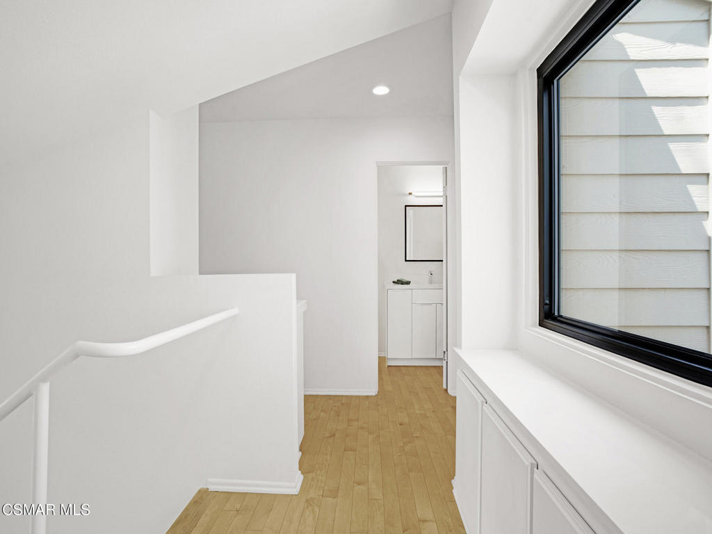 Westlake Bay-728 - 728 - Residential