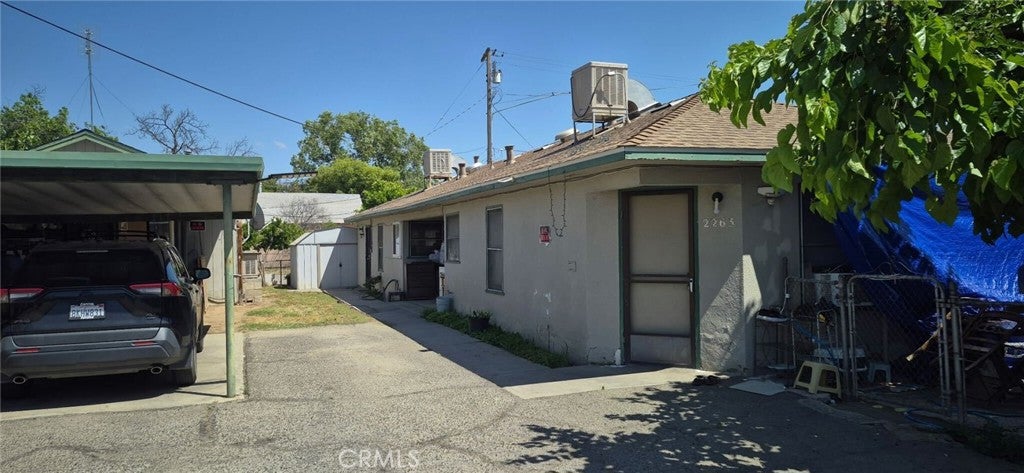 2263 E Thomas