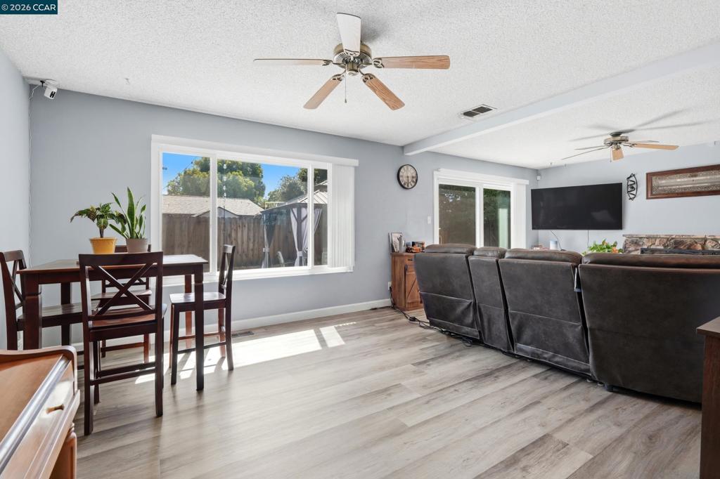 2870 Seville Cir