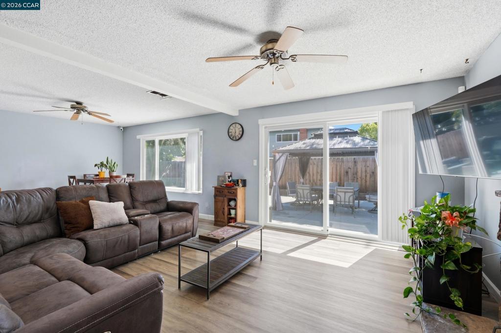 2870 Seville Cir