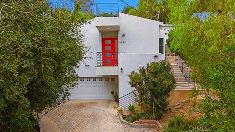 Photo of 4409 Canoga Avenue, Woodland Hills, CA 91364 (MLS # SR26226098)
