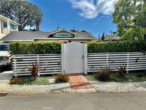 Photo of 563 Cress St, Laguna Beach, CA 92651 (MLS # LG26010667)