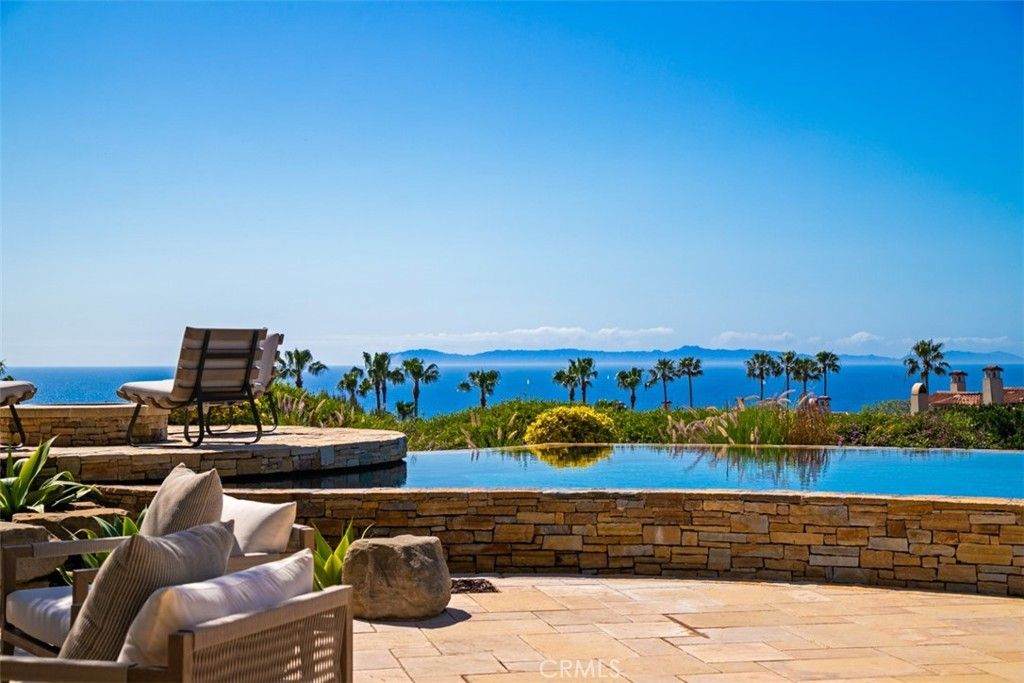 Photo of 52 Twilight Bluff Blf, Newport Coast, CA 92657 (MLS # OC26018594)