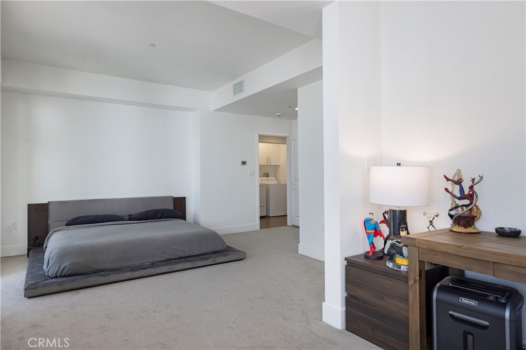 150 The Promenade N 202