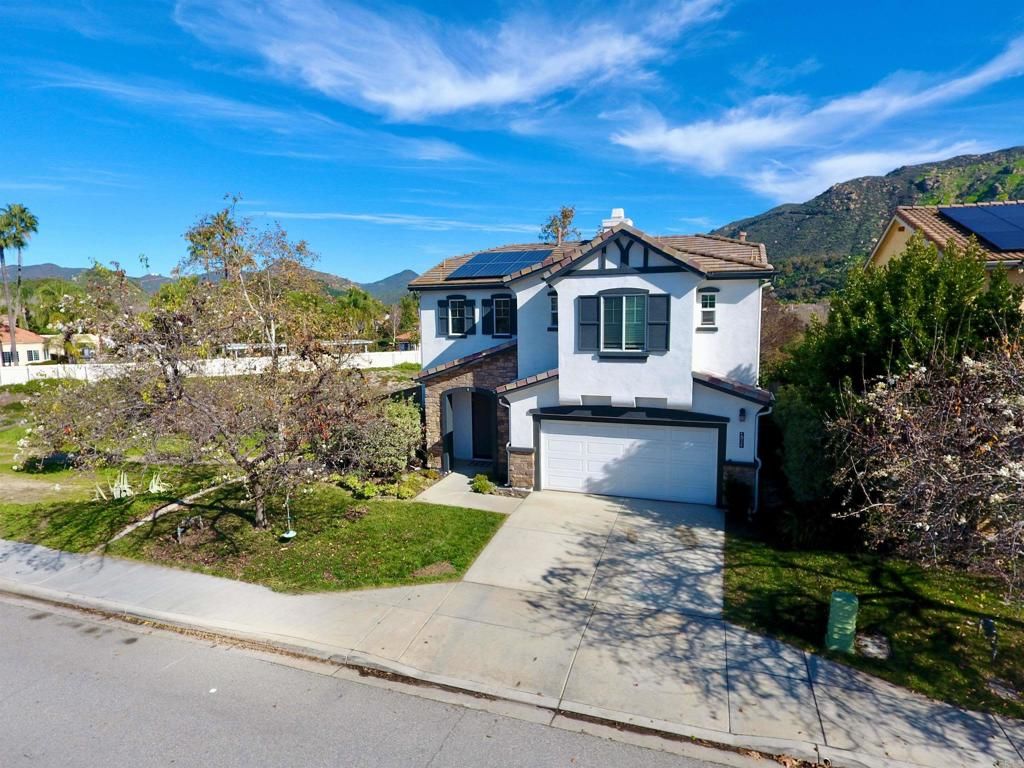 Photo of 4163 Lake Circle Drive, Fallbrook, CA 92028 (MLS # NDP2600516)