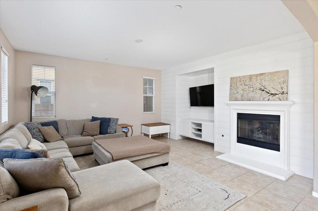 4163 Lake Circle Drive