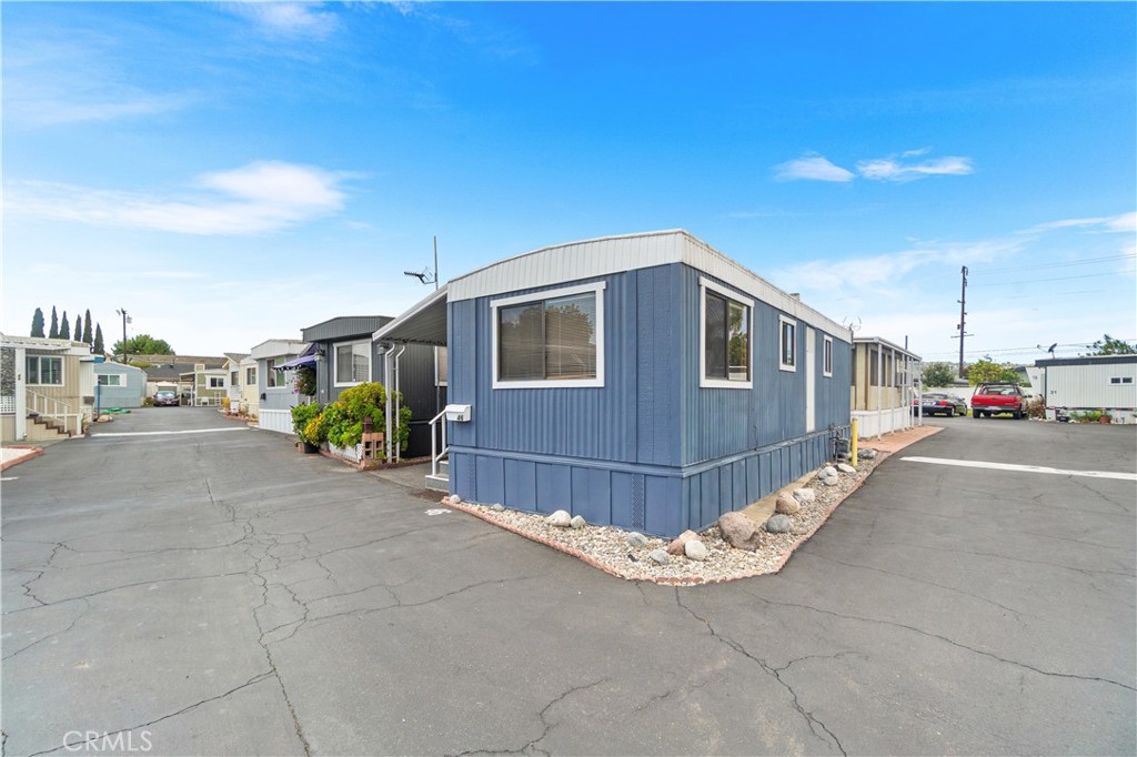 2350 250th Street 46