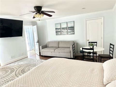 Photo of 11832 S Circle, Whittier, CA 90601 (MLS # PW26012367)