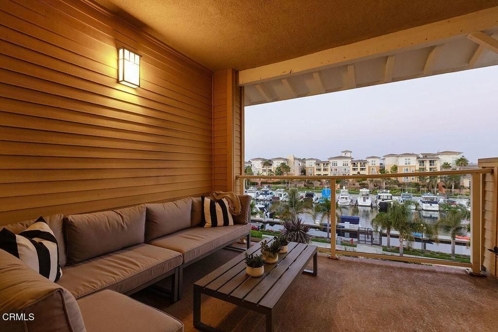 Photo of 1572 Seabridge Lane, Oxnard, CA 93035 (MLS # V1-32696)