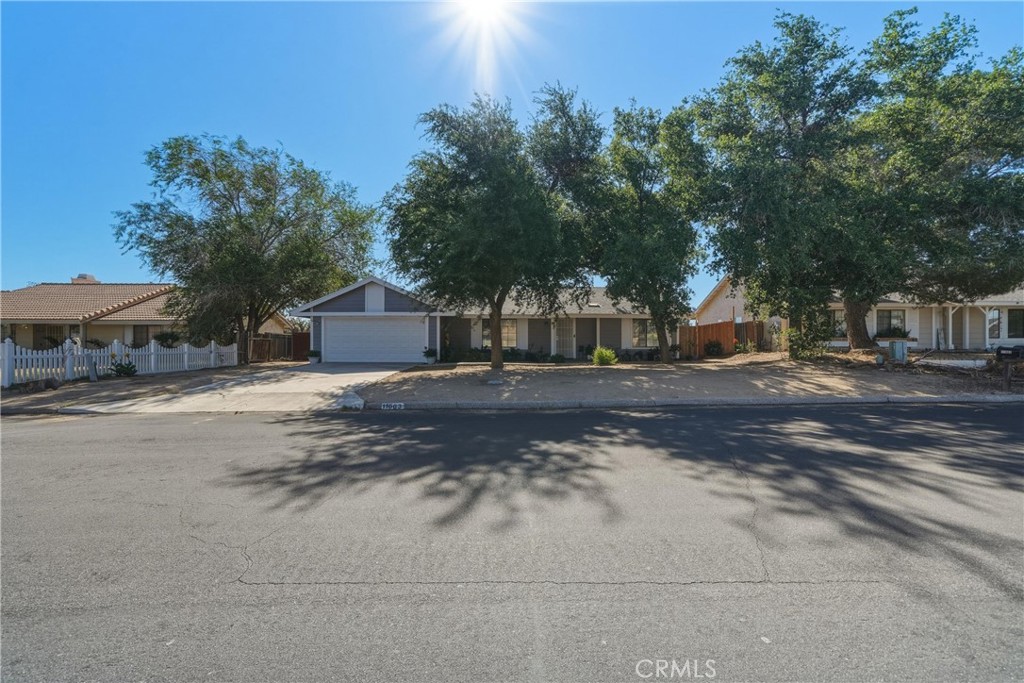 11663 Low Chaparral