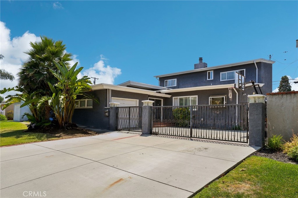 3675 Palo Verde Avenue