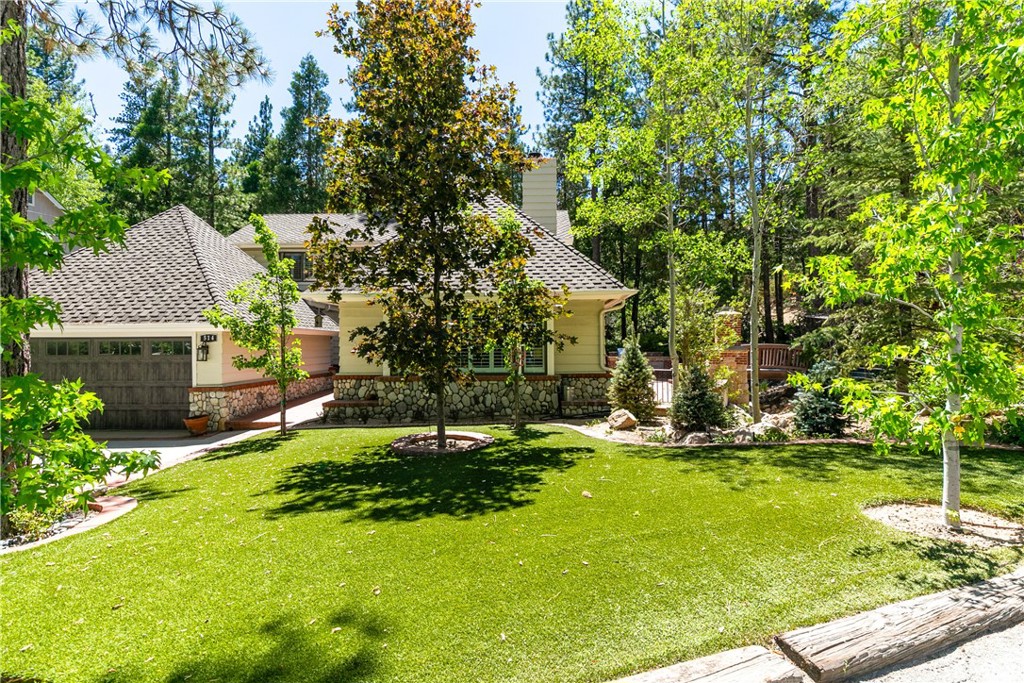514 Riviera Drive