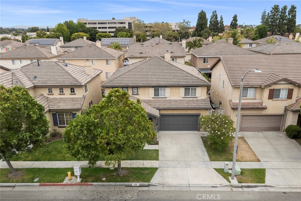636 S Halliday