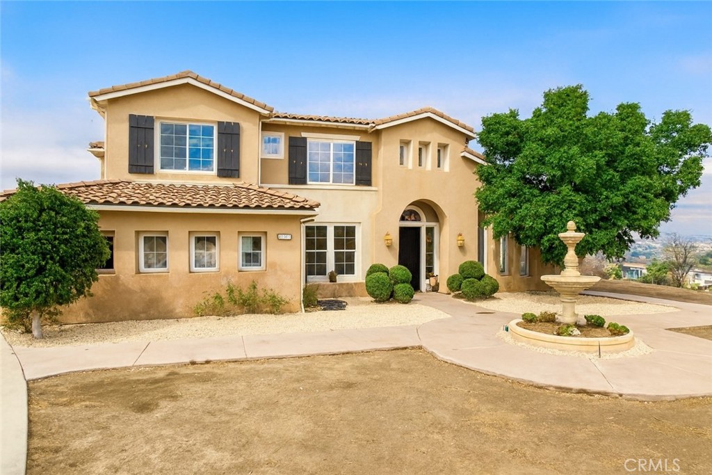 18563 Sunset Knoll