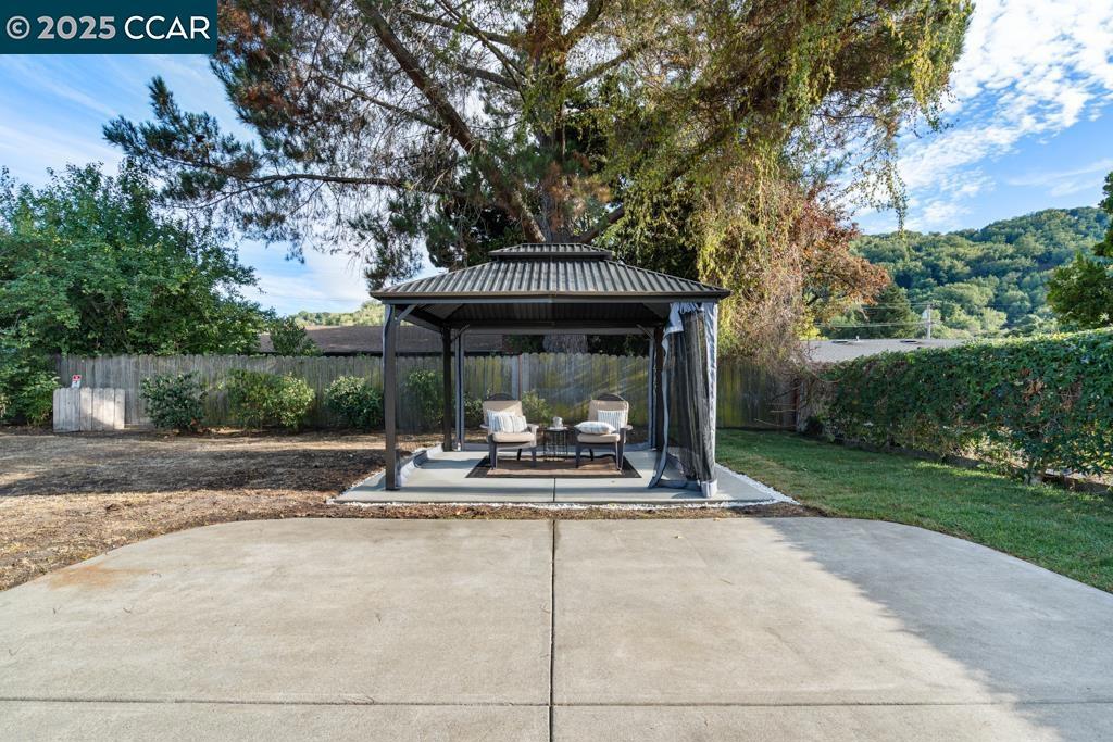 PINOLE VALLEY - Residential