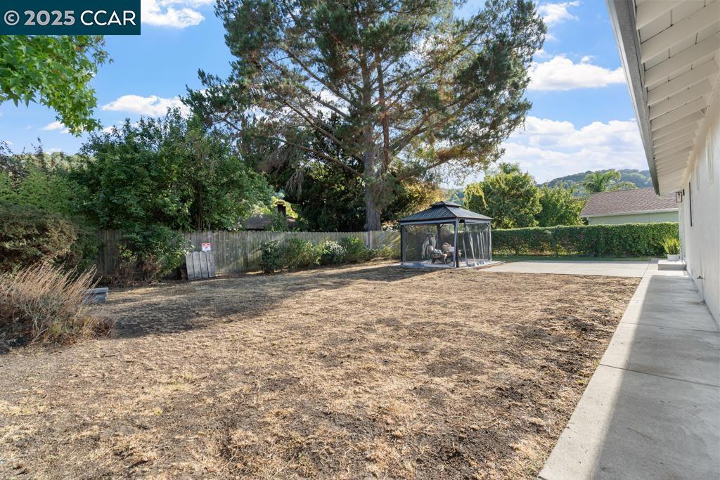 PINOLE VALLEY - Residential