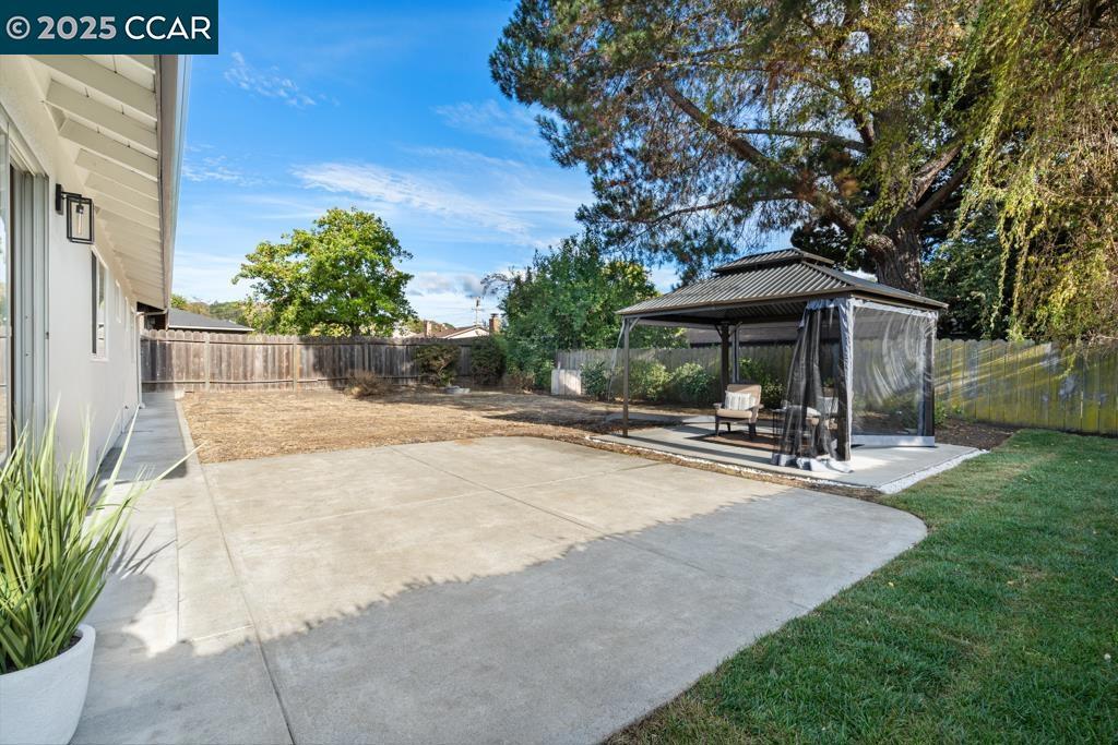 PINOLE VALLEY - Residential