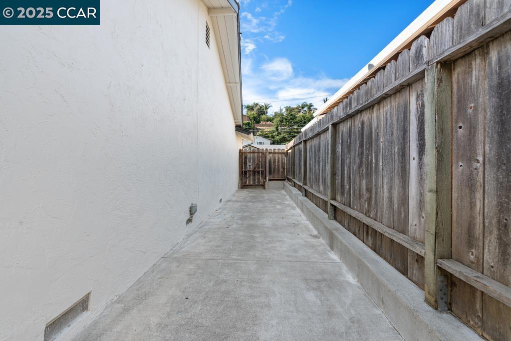 PINOLE VALLEY - Residential