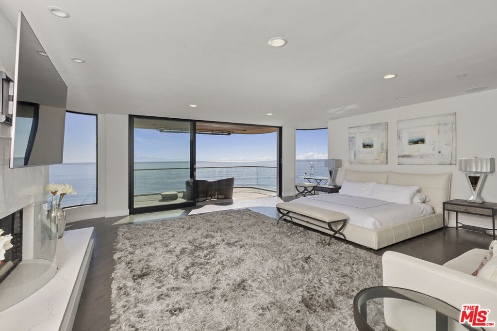 18860 Pacific Coast Highway