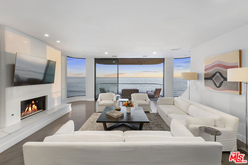18860 Pacific Coast Highway