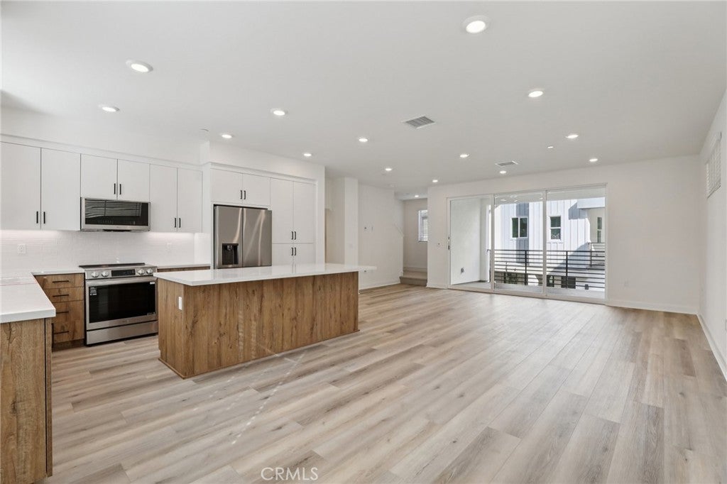 1693 Coral Sea Lane