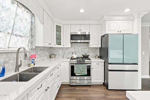 Tiny photo for 565 E Olive Street, Oxnard, CA 93033 (MLS # V1-37613)