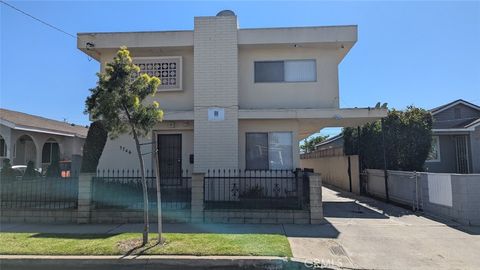 3746 W 113th Inglewood CA 90303