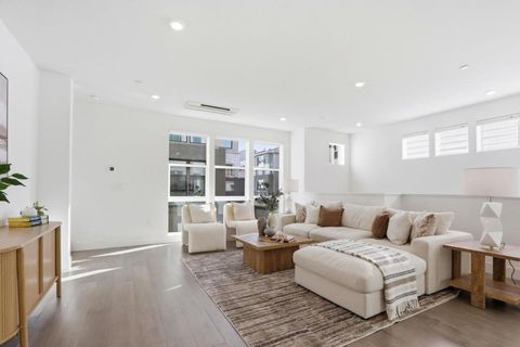 Photo of 3390 Eichers Place #102, Santa Clara, CA 95051 (MLS # ML82041270)