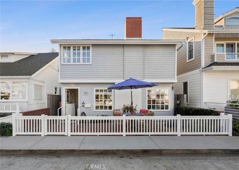 Photo of 117 Amethyst Avenue, Newport Beach, CA 92662 (MLS # NP24215013)