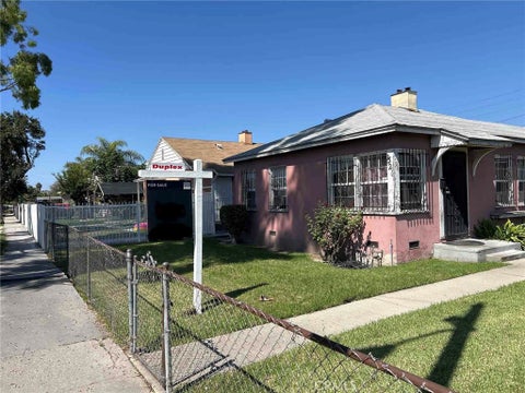 Photo of 521 W Palm ST, Compton, CA 90220 (MLS # PW26209674)