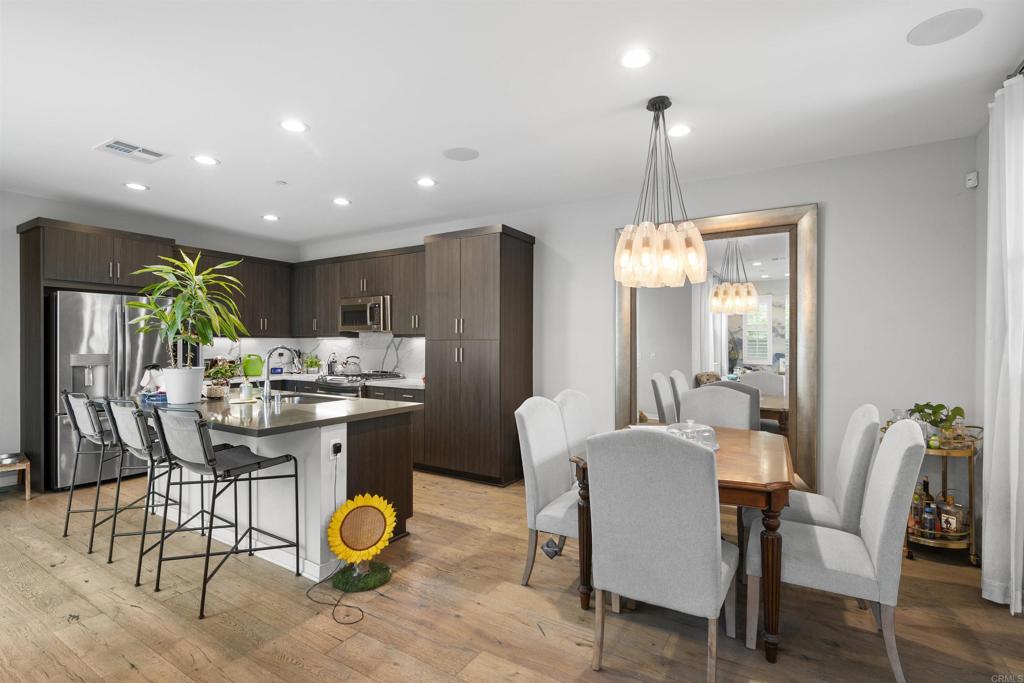 951 Camino Aldea