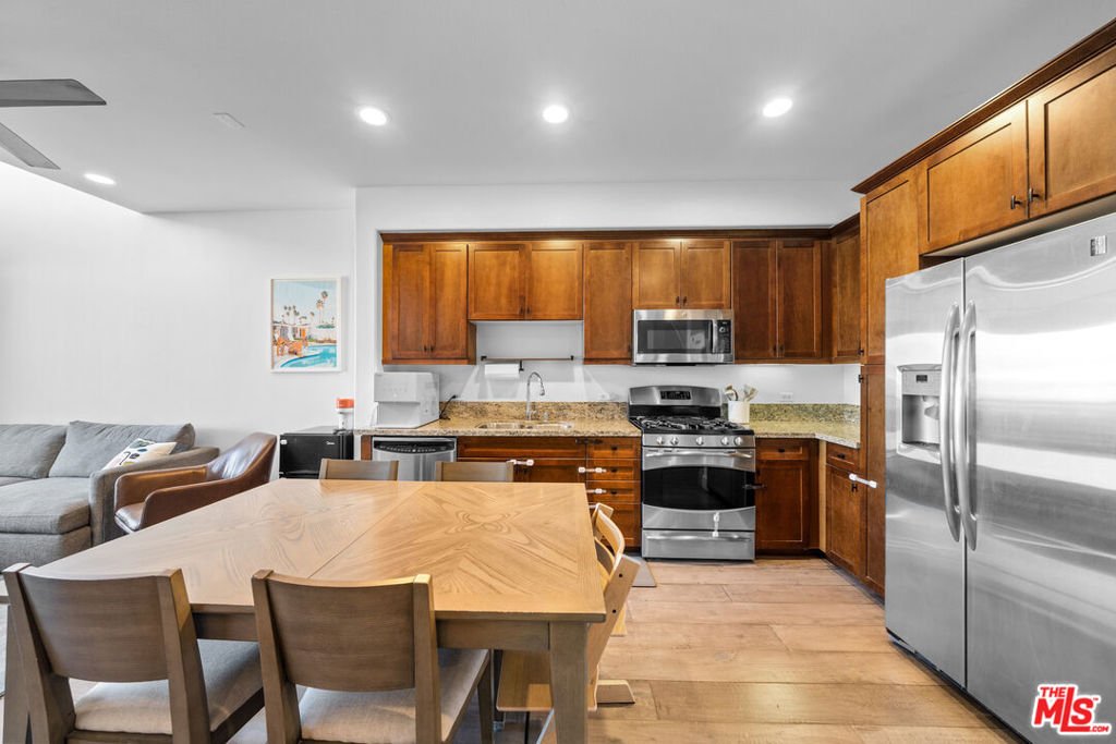 629 Traction Avenue 233