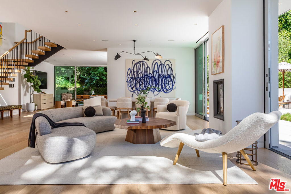 9011 Alto Cedro Drive