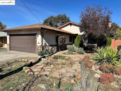 Photo of 3115 Marvelle Ln Ln, Concord, CA 94518 (MLS # 41116435)