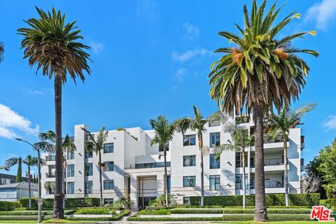 Photo of 447 N Doheny Drive #102, Beverly Hills, CA 90210 (MLS # 26642041)