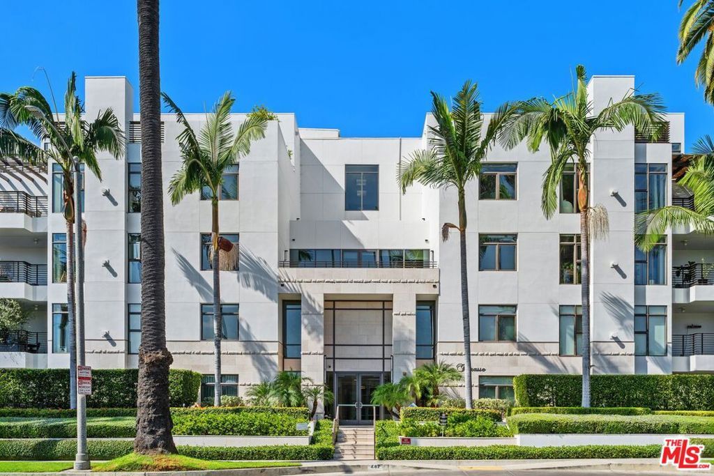 Photo of 447 N Doheny Drive #102, Beverly Hills, CA 90210 (MLS # 26642041)