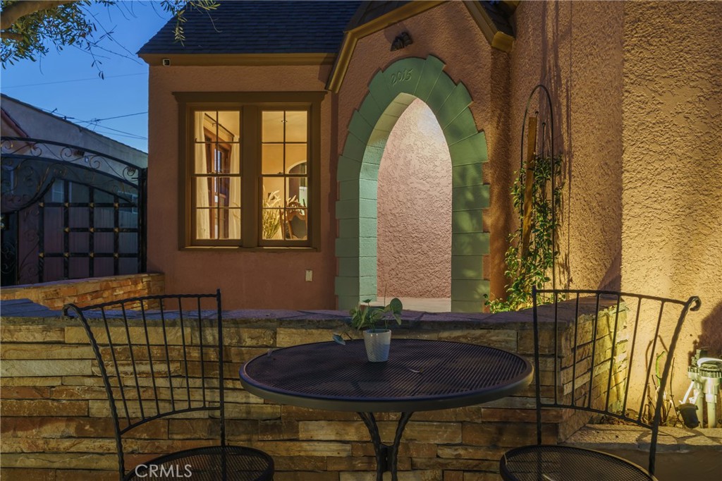 2015 San Francisco Avenue